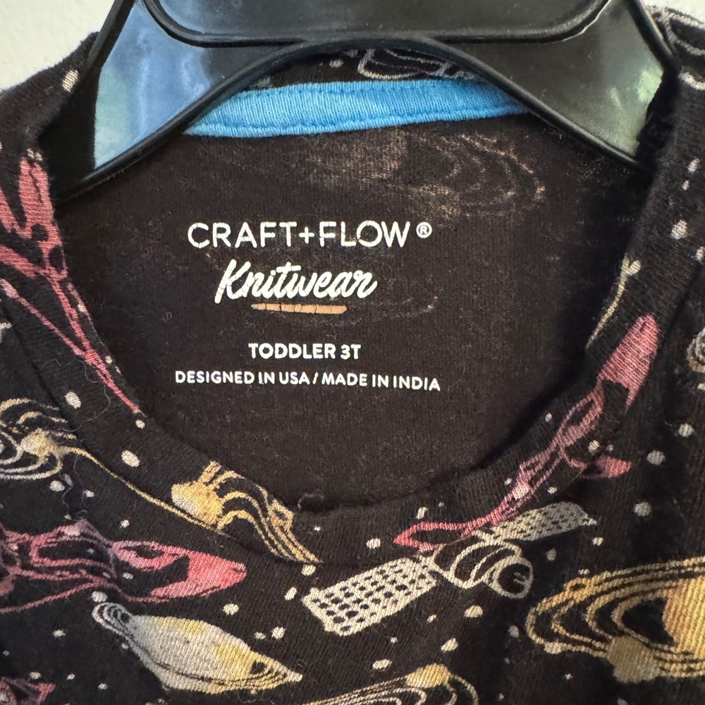 Craft + Flow Knitwear Space Print Long Sleeve Tee | Size 3T 🚀🪐✨ - Picture 2 of 6